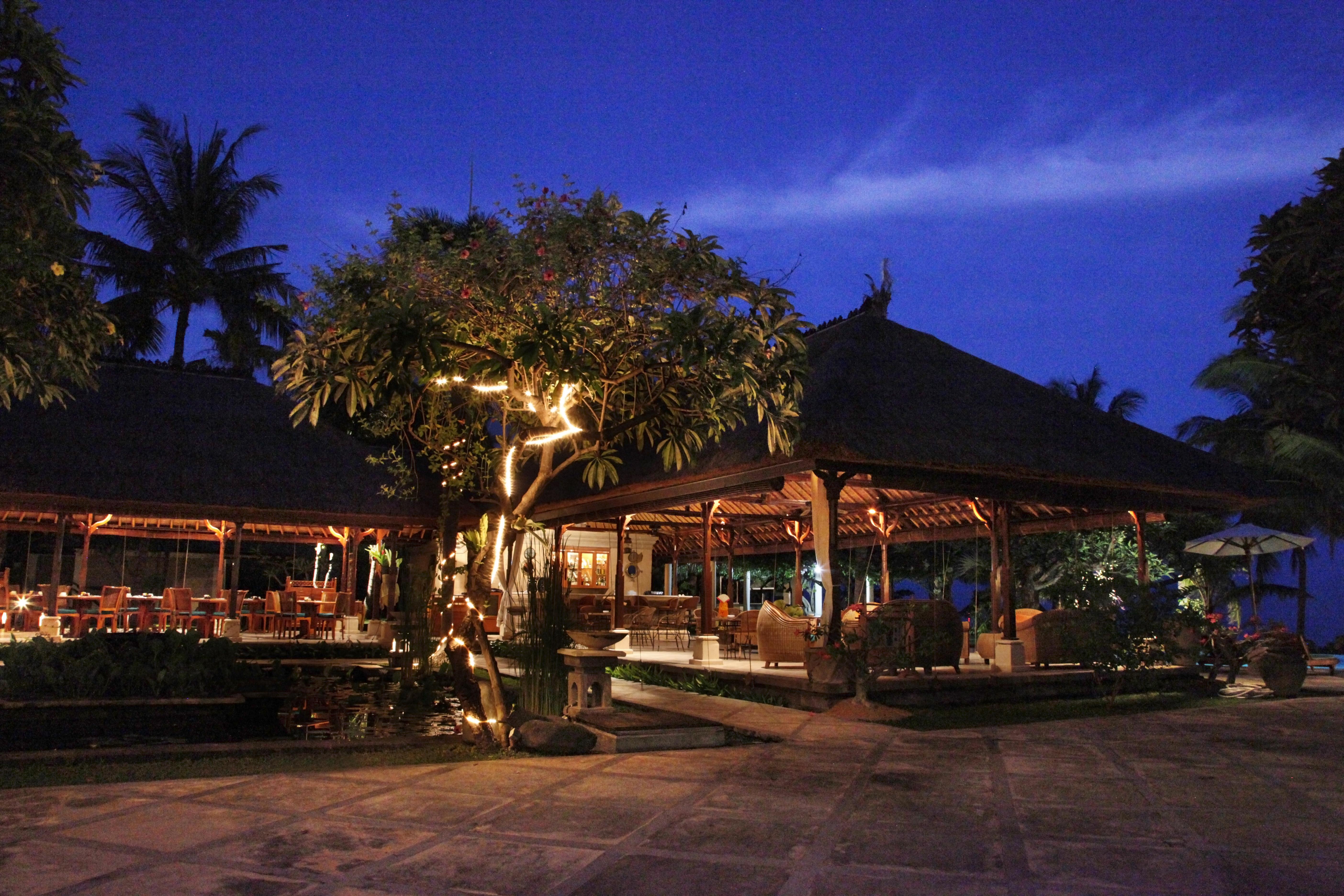 Hotel Puri Bagus Lovina Exterior foto