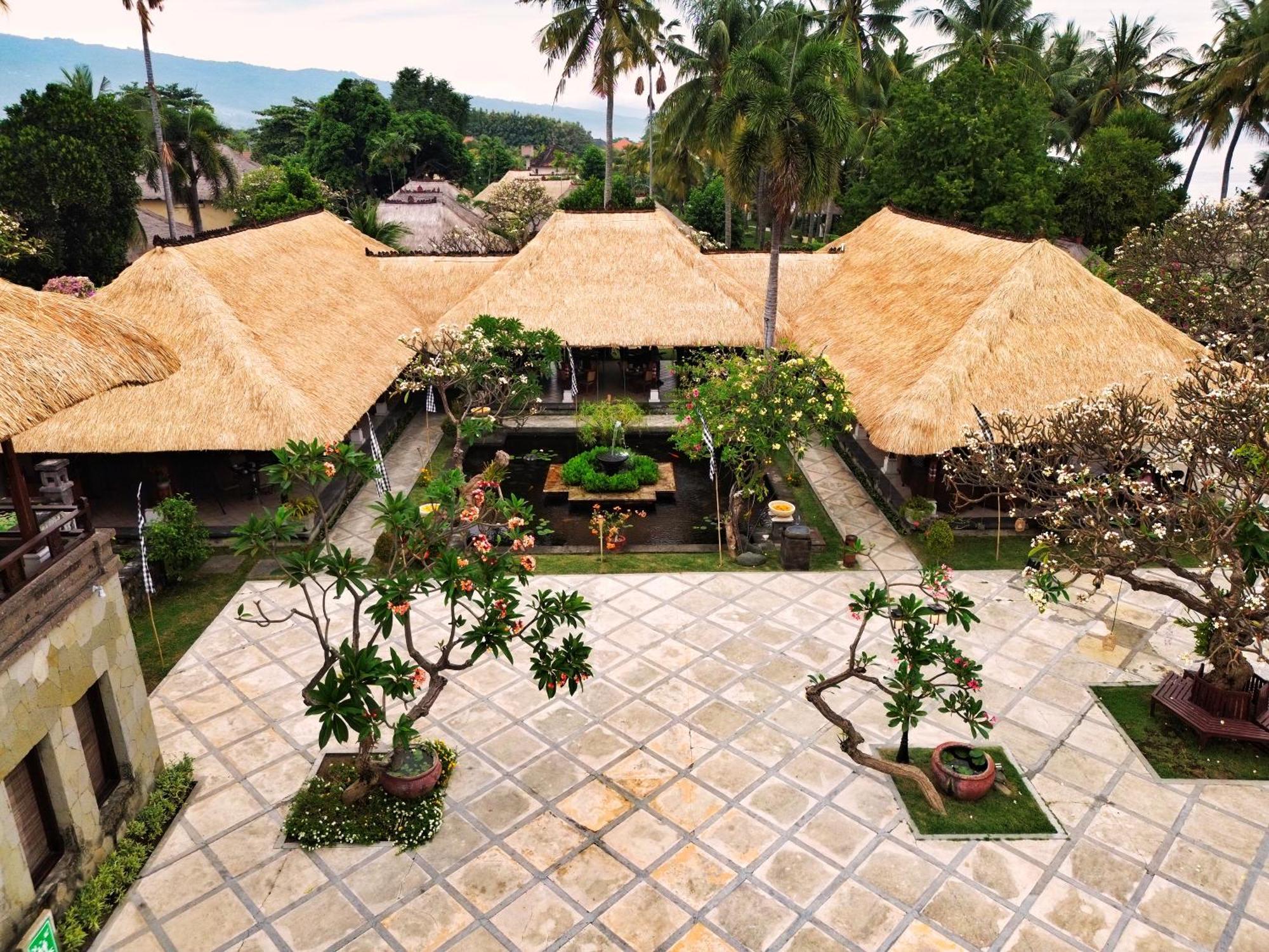 Hotel Puri Bagus Lovina Exterior foto